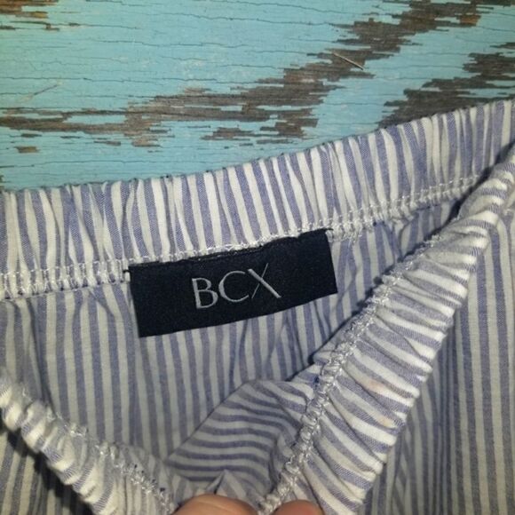 NWT BCX Off The Shoulder Top Size Small - Picture 5 of 6